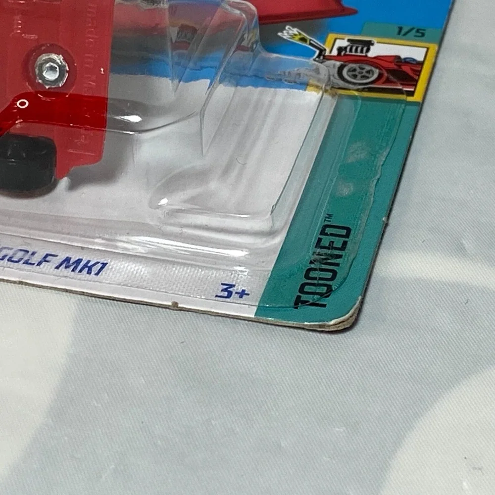 Hot Wheels up both